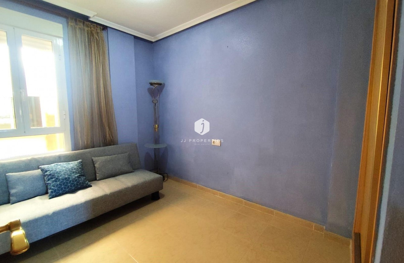 Segunda mano - Apartamento / piso -
Torrevieja - Centro