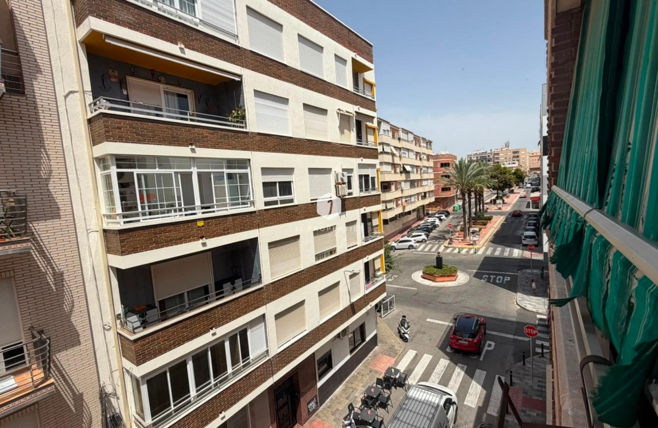 Tweedehands - Appartement / flat -
Torrevieja