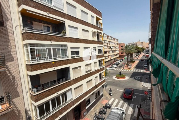 Tweedehands - Appartement / flat -
Torrevieja