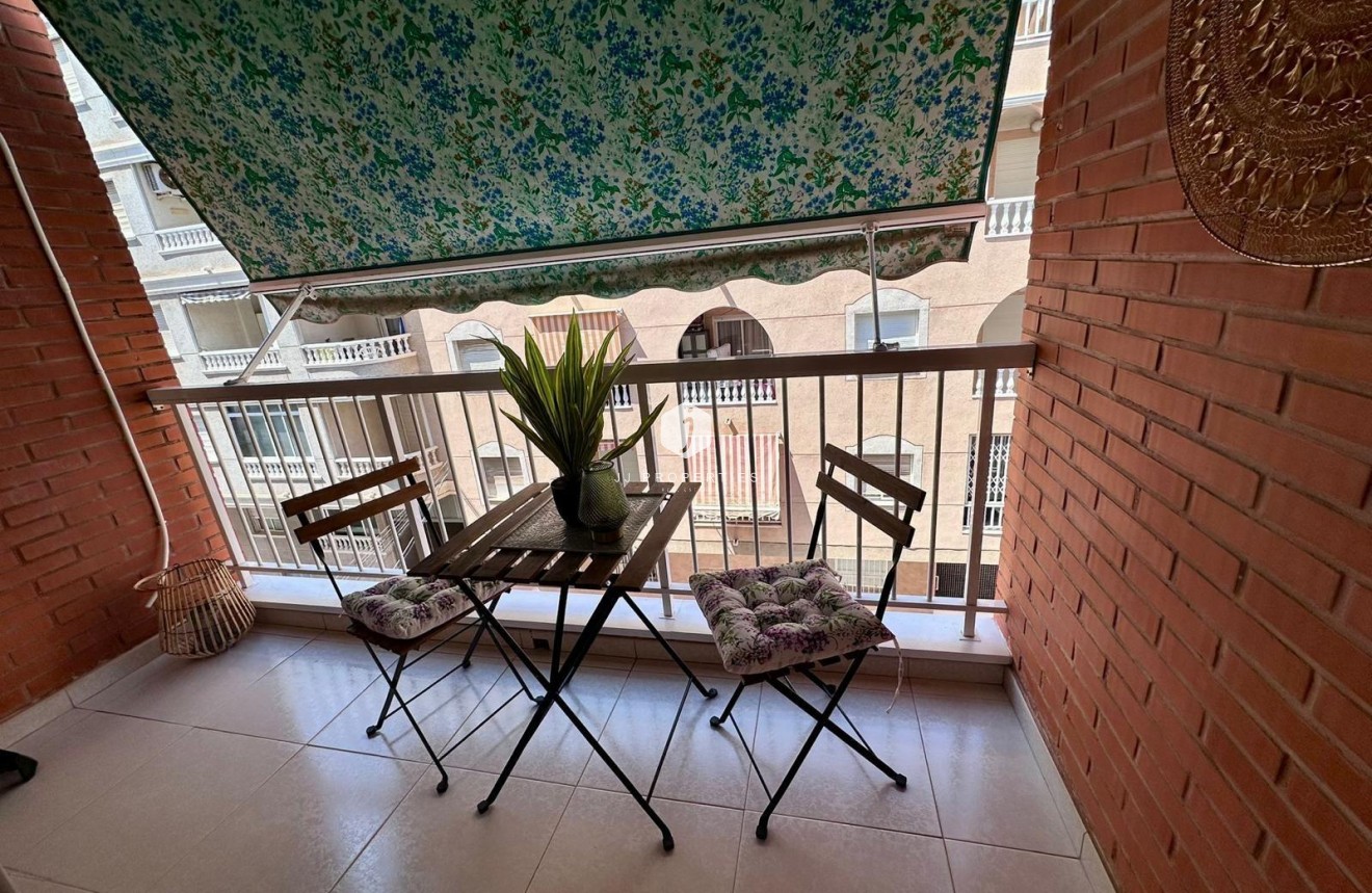 Resale - Apartment / flat -
Torrevieja - Estacion de autobuses