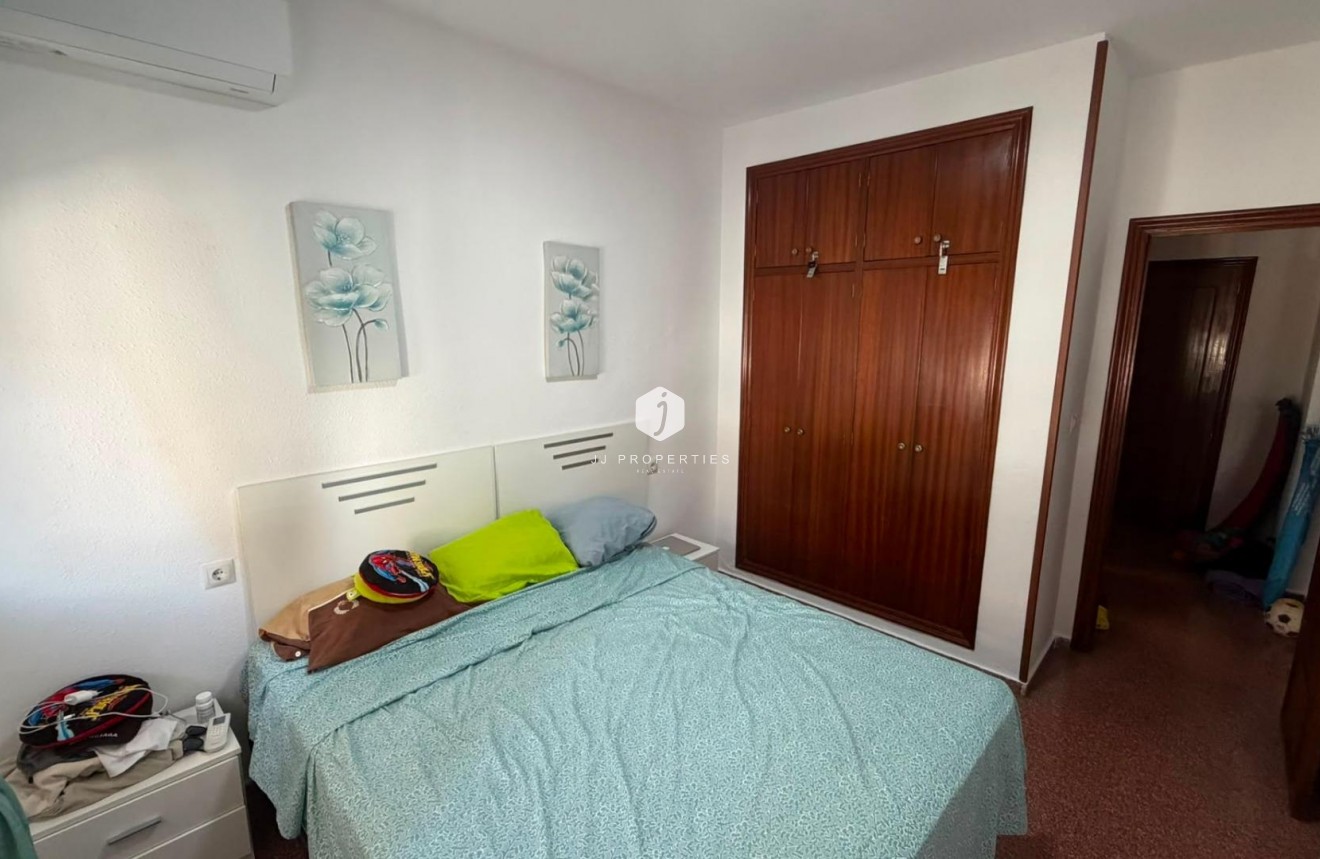 D'occasion - Appartement -
Torrevieja - Habaneras