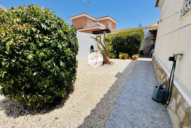 Segunda mano - Villa -
Torrevieja - La Siesta - El Salado - Torreta