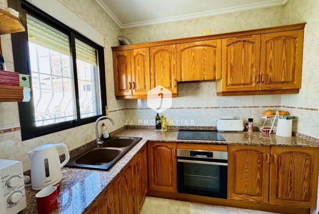 Segunda mano - Villa -
Torrevieja - La Siesta - El Salado - Torreta