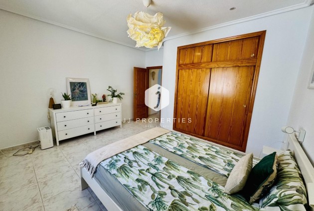 Segunda mano - Villa -
Torrevieja - La Siesta - El Salado - Torreta