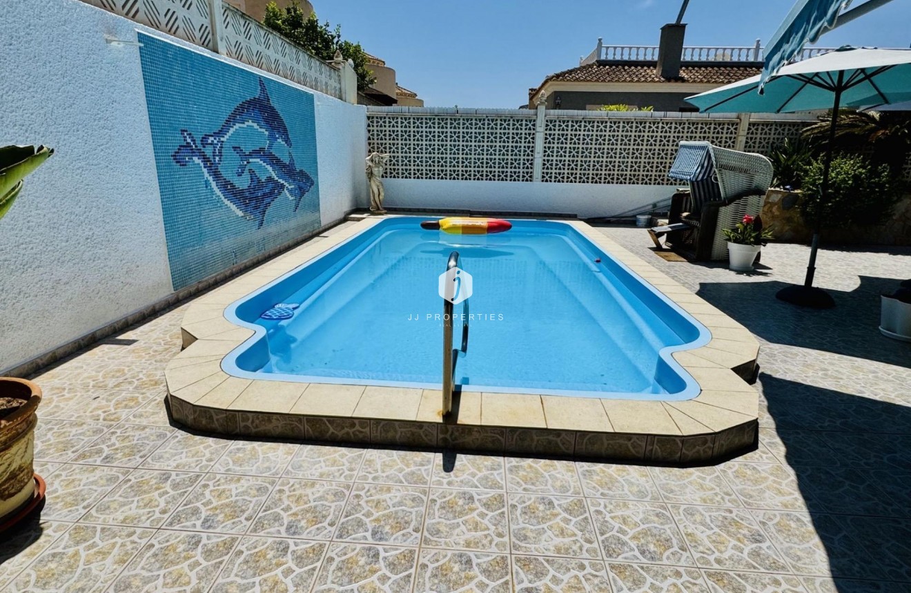 Segunda mano - Villa -
Torrevieja - La Siesta - El Salado - Torreta