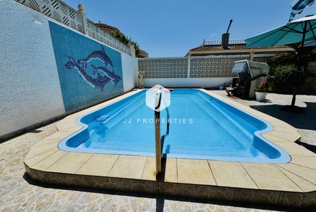 Segunda mano - Villa -
Torrevieja - La Siesta - El Salado - Torreta