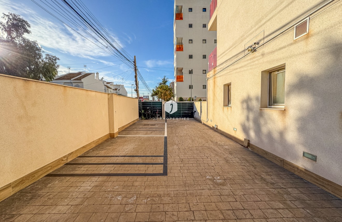 Aus zweiter Hand - Wohnung -
Torrevieja - Costa Blanca