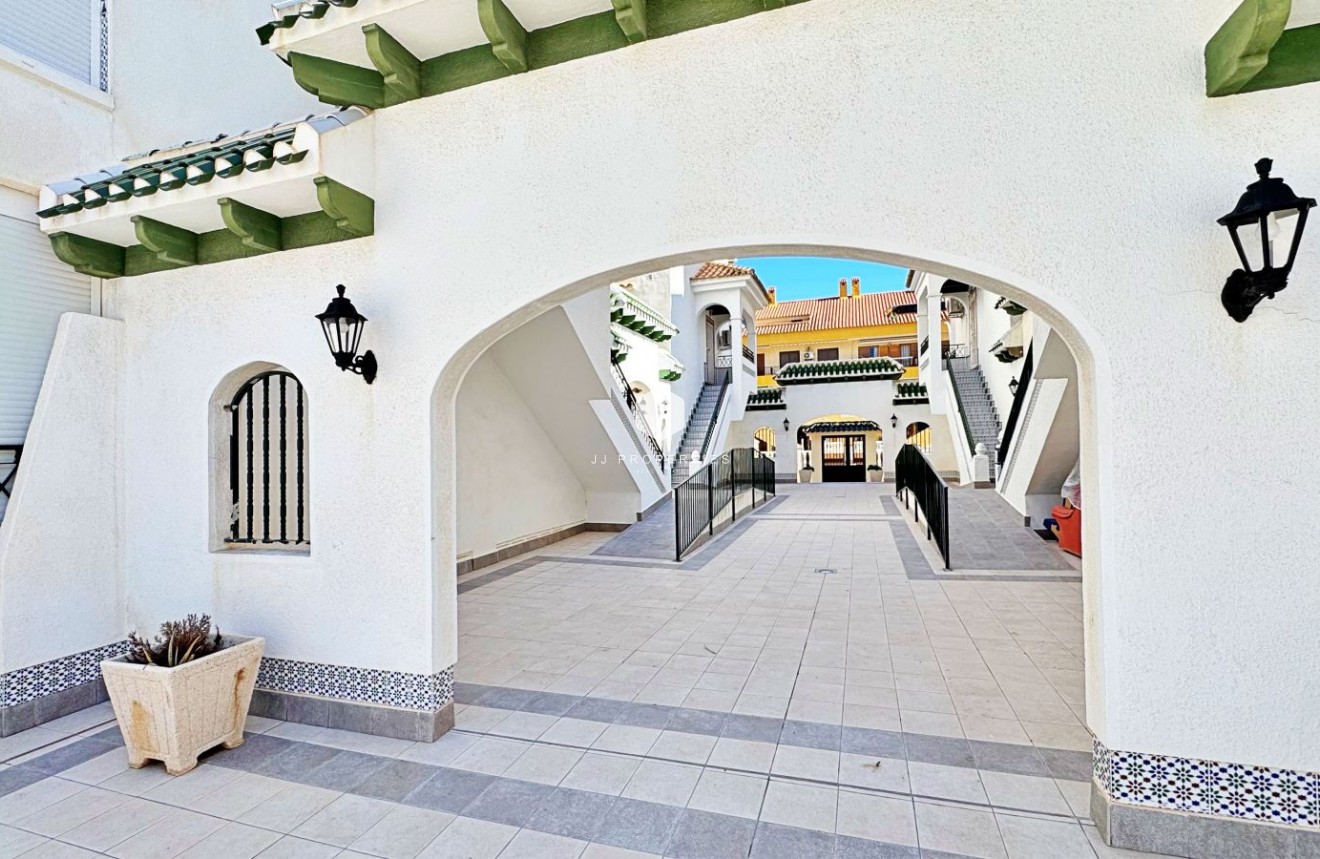Segunda mano - Apartamento / piso -
Torrevieja - Costa Blanca
