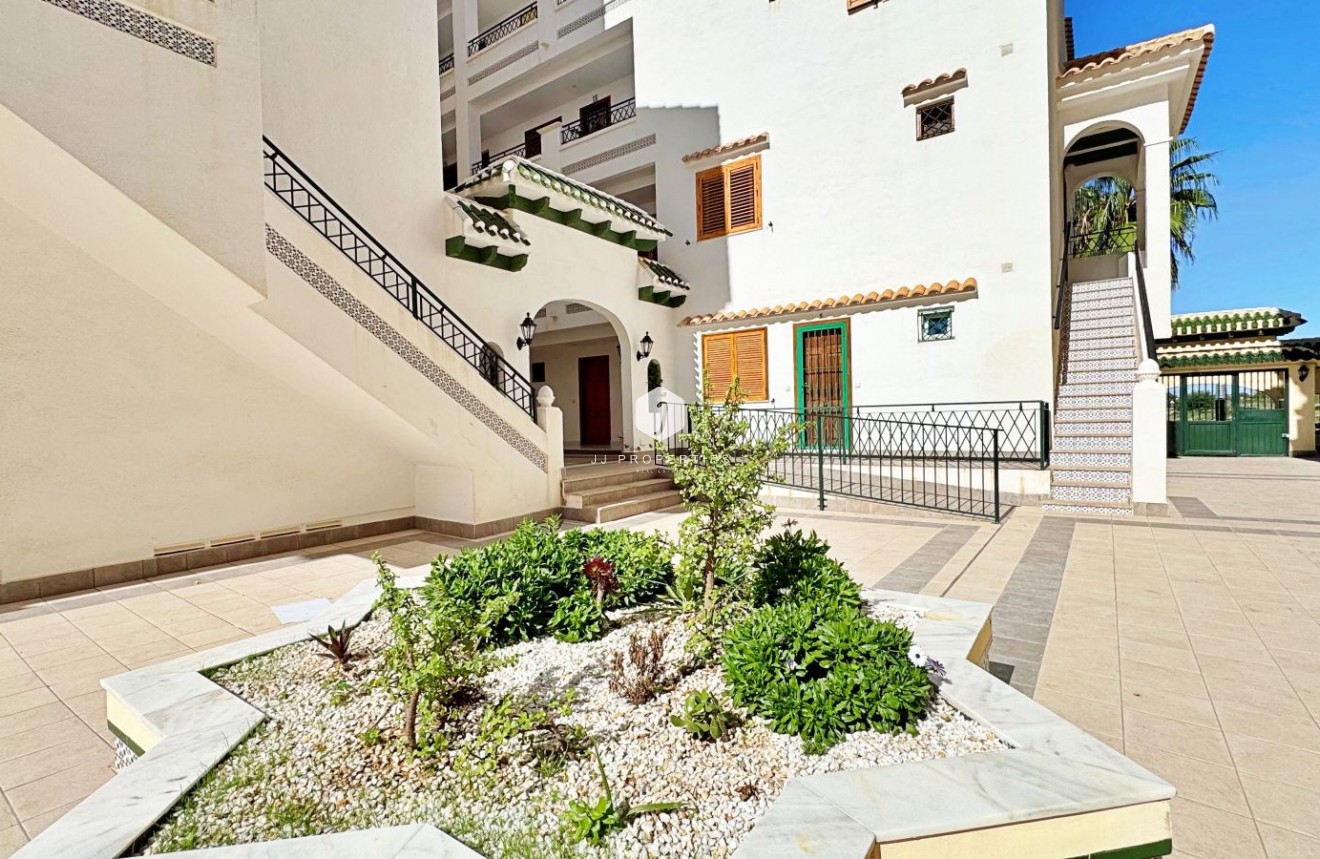 Segunda mano - Apartamento / piso -
Torrevieja - Costa Blanca