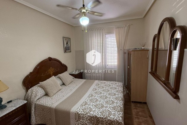 Tweedehands - duplex -
Torrevieja - Los Frutales