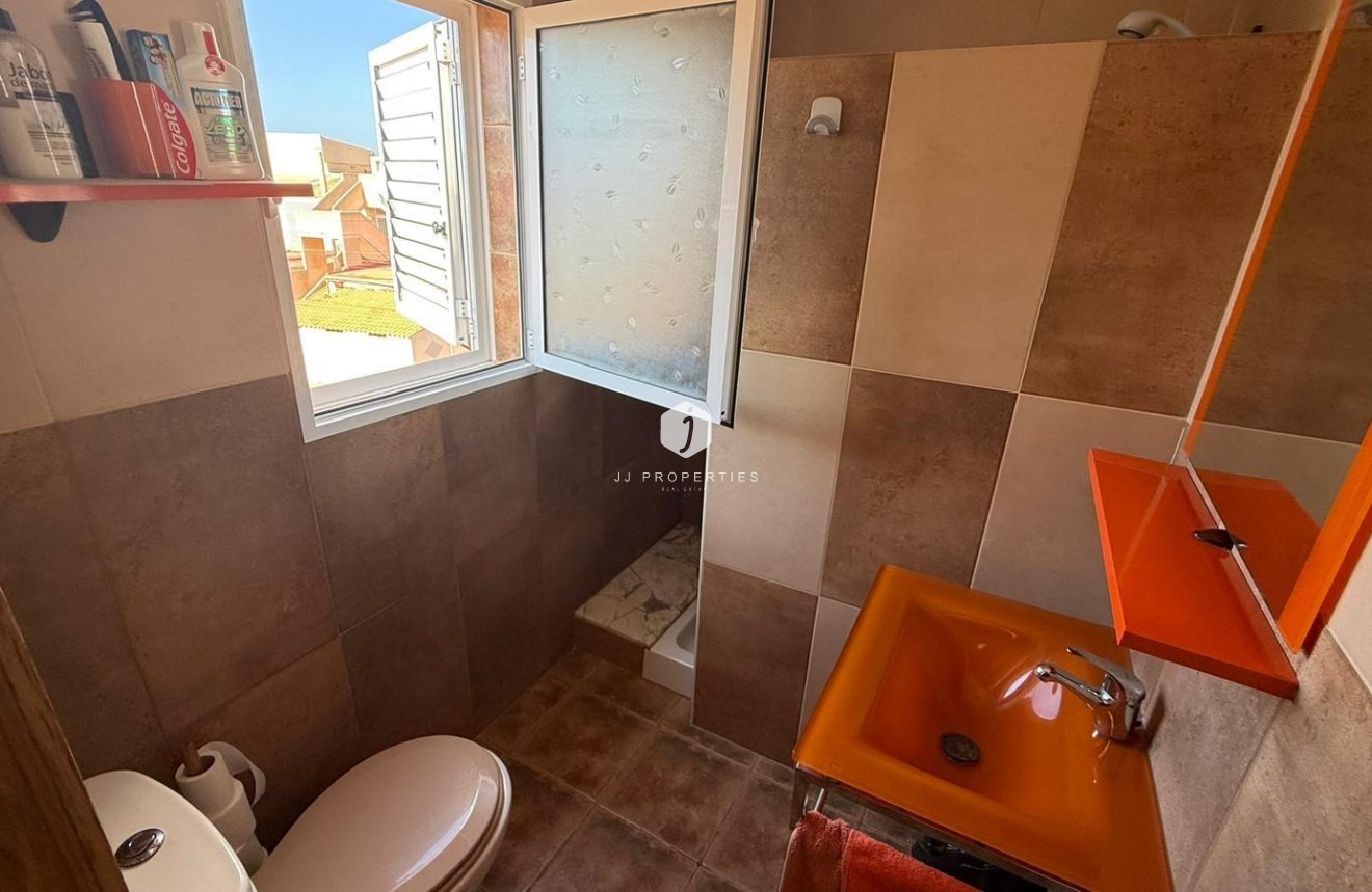 Tweedehands - duplex -
Torrevieja - Los Frutales