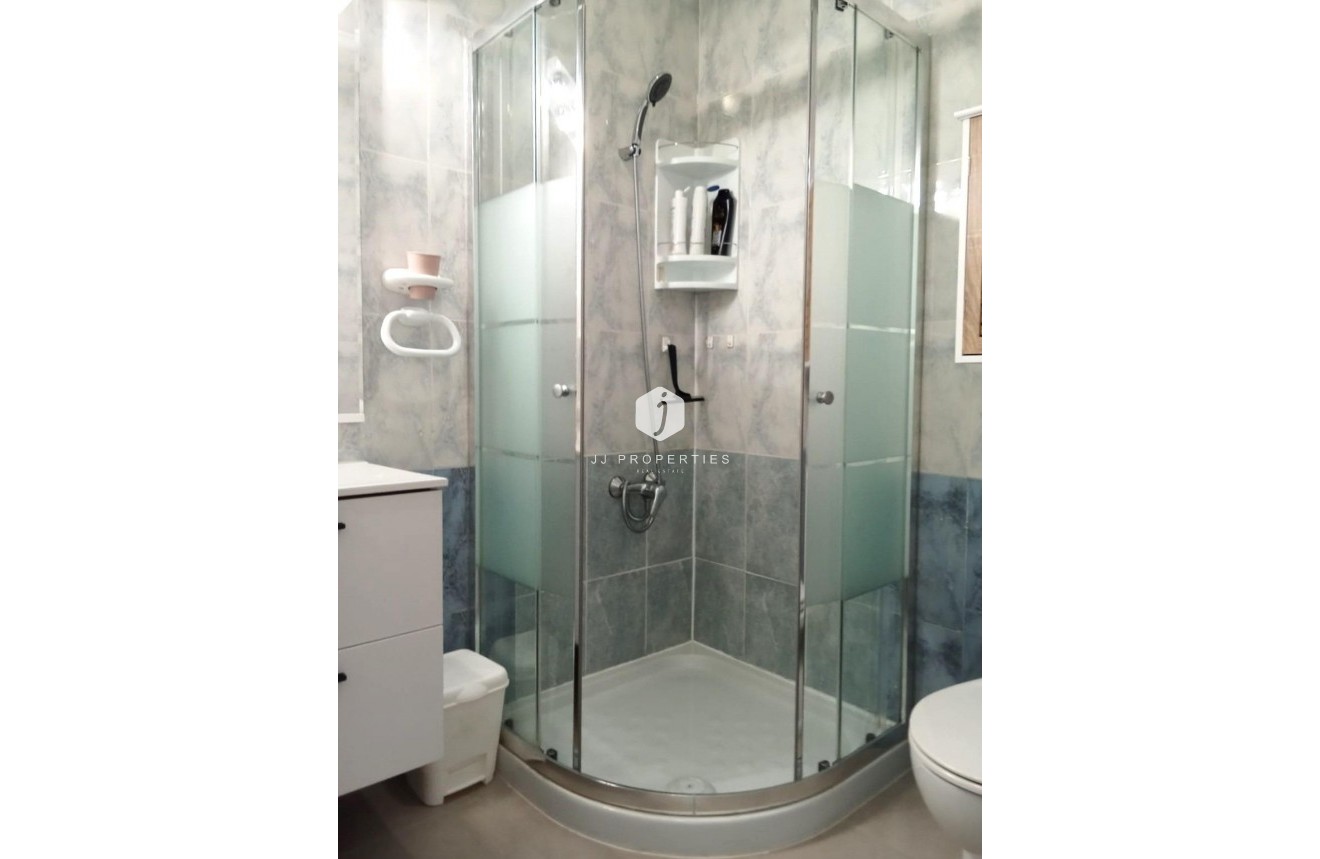 Resale - Bungalow -
Torrevieja - Torretas