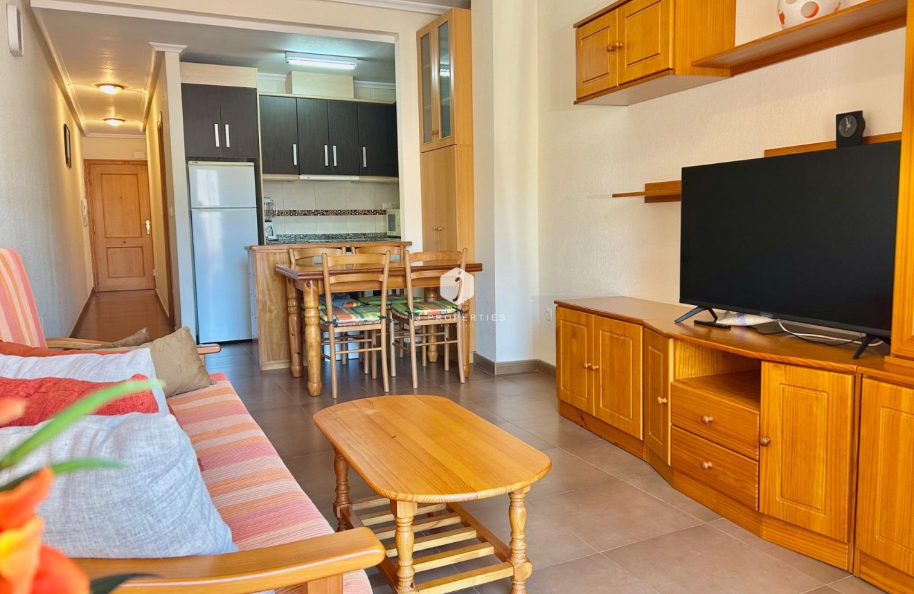 Tweedehands - Appartement / flat -
Torrevieja - Centro