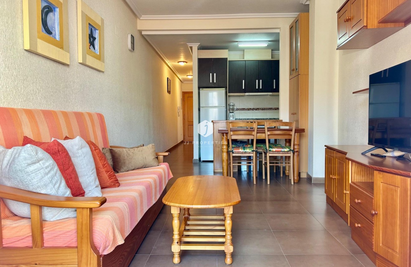 D'occasion - Appartement -
Torrevieja - Centro