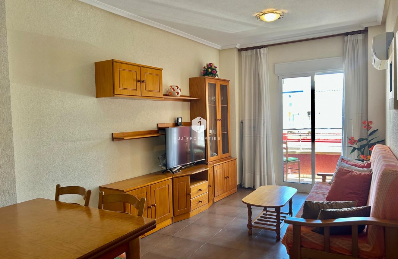 D'occasion - Appartement -
Torrevieja - Centro