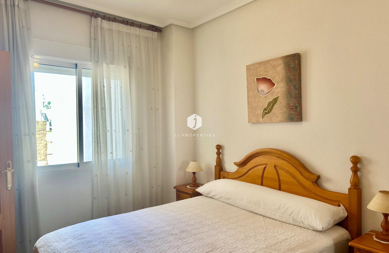 D'occasion - Appartement -
Torrevieja - Centro