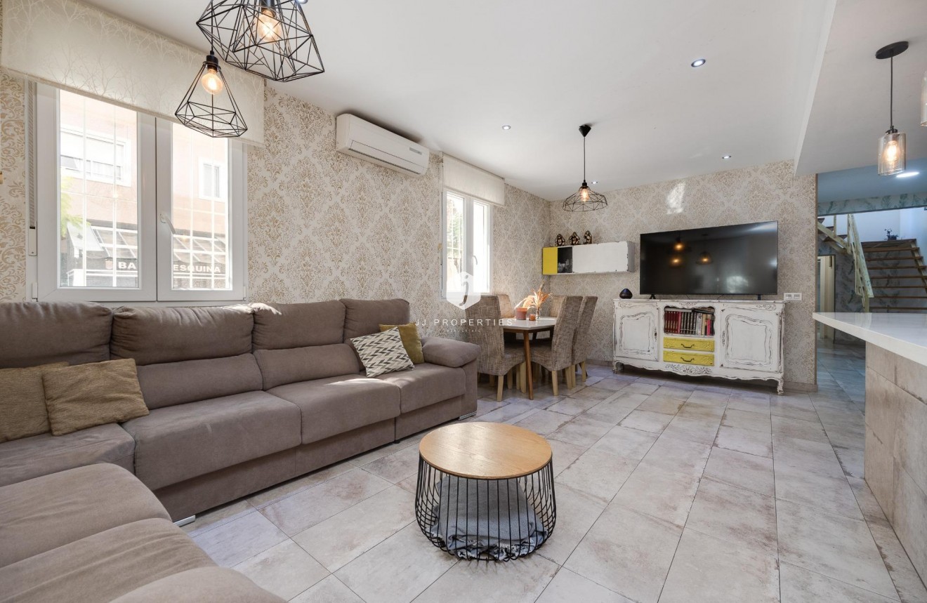 D'occasion - Chalet -
Torrevieja - Centro