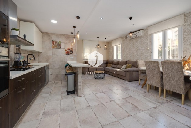 D'occasion - Chalet -
Torrevieja - Centro