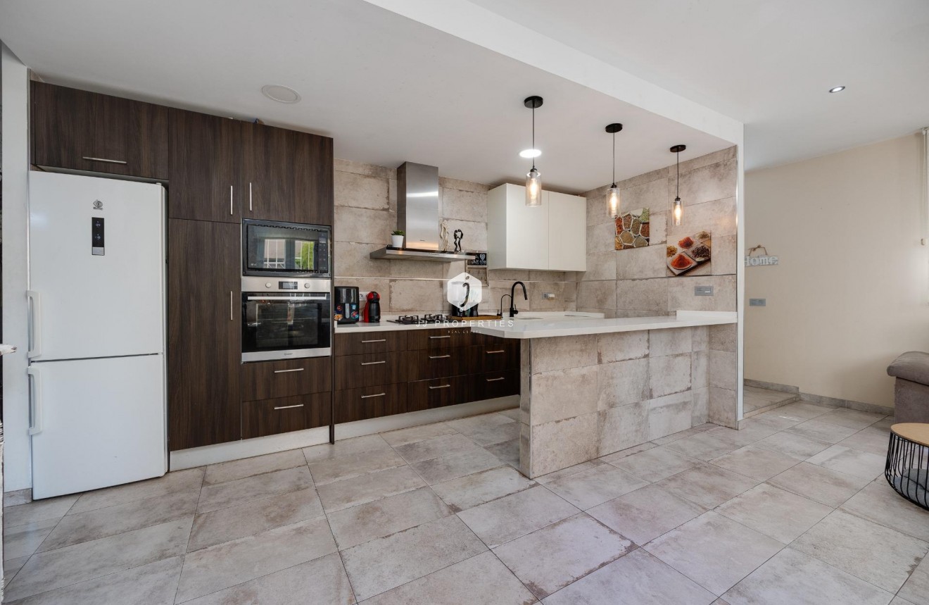 D'occasion - Chalet -
Torrevieja - Centro