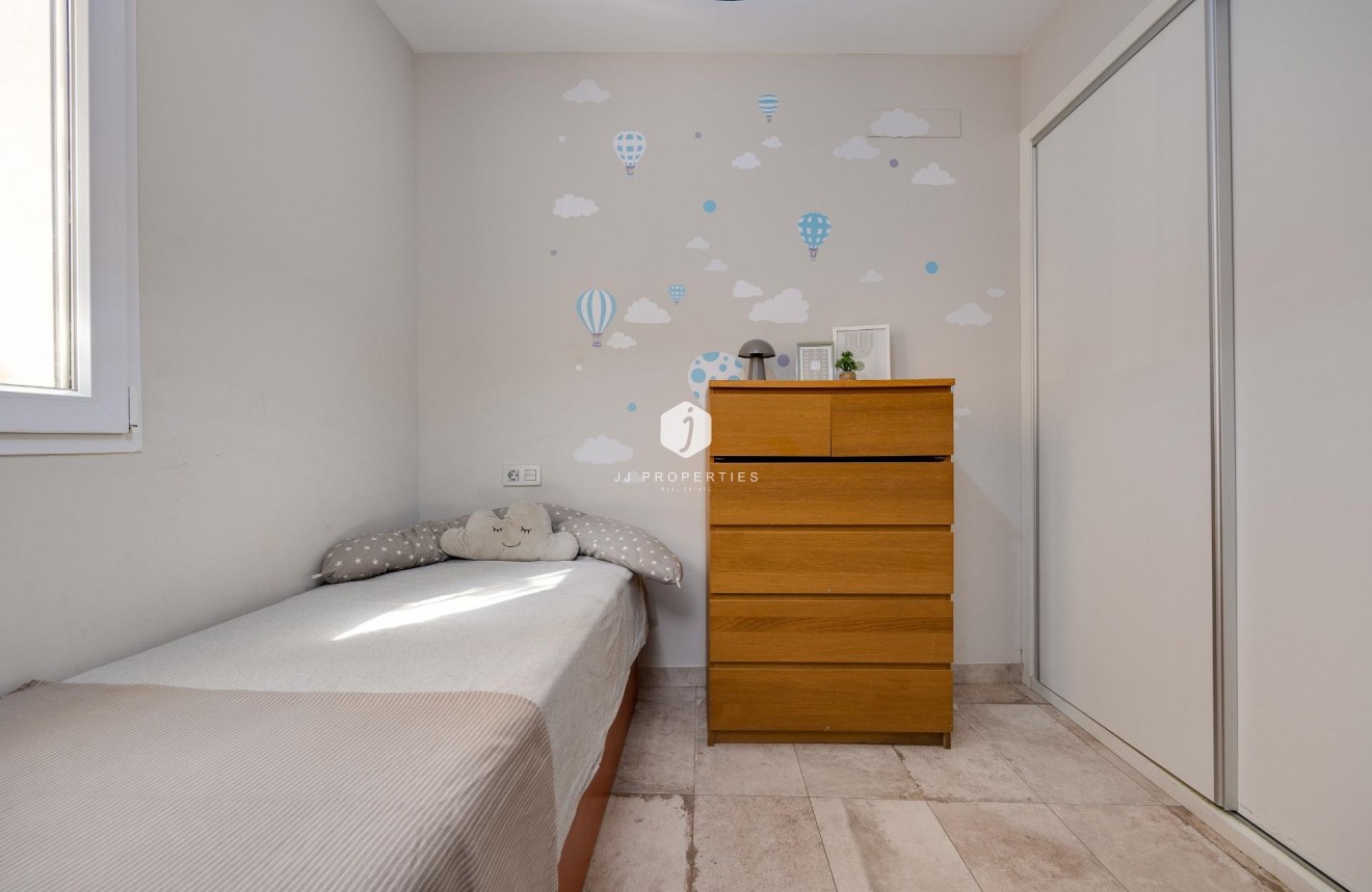 D'occasion - Chalet -
Torrevieja - Centro