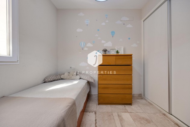 D'occasion - Chalet -
Torrevieja - Centro