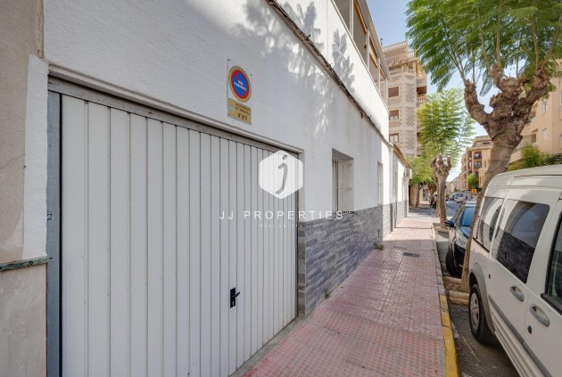 D'occasion - Chalet -
Torrevieja - Centro