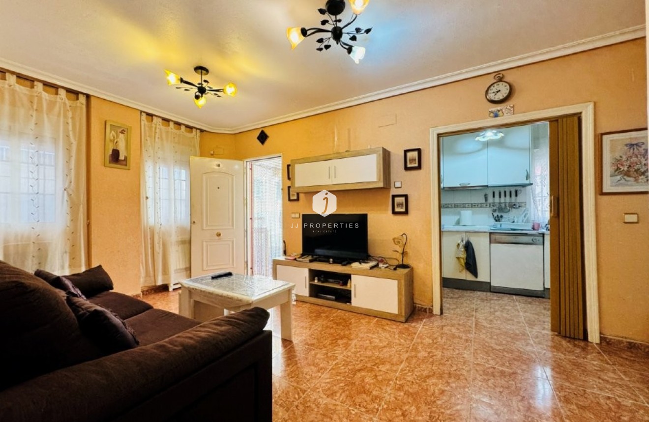 Resale - Apartment / flat -
La Mata - Costa Blanca