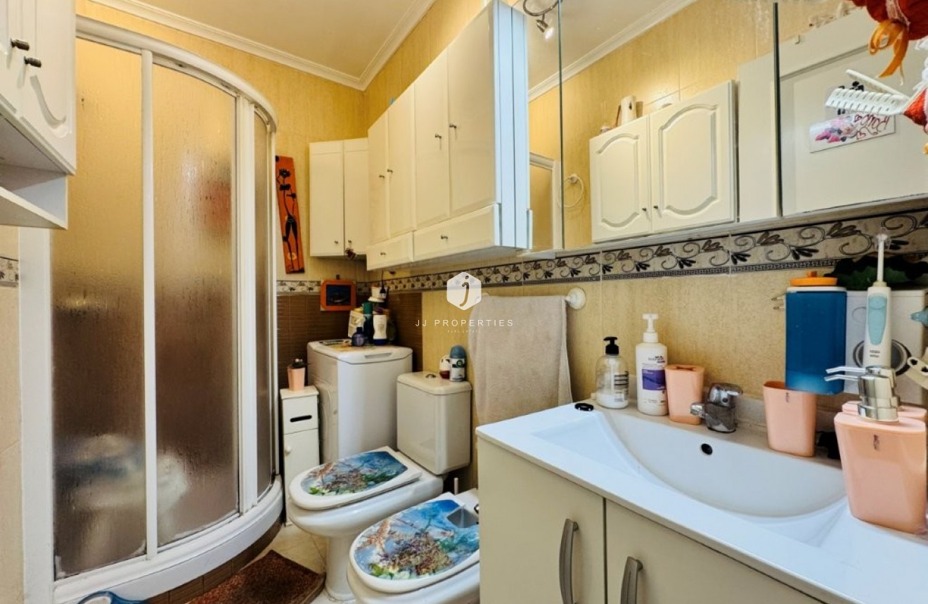 Resale - Apartment / flat -
La Mata - Costa Blanca