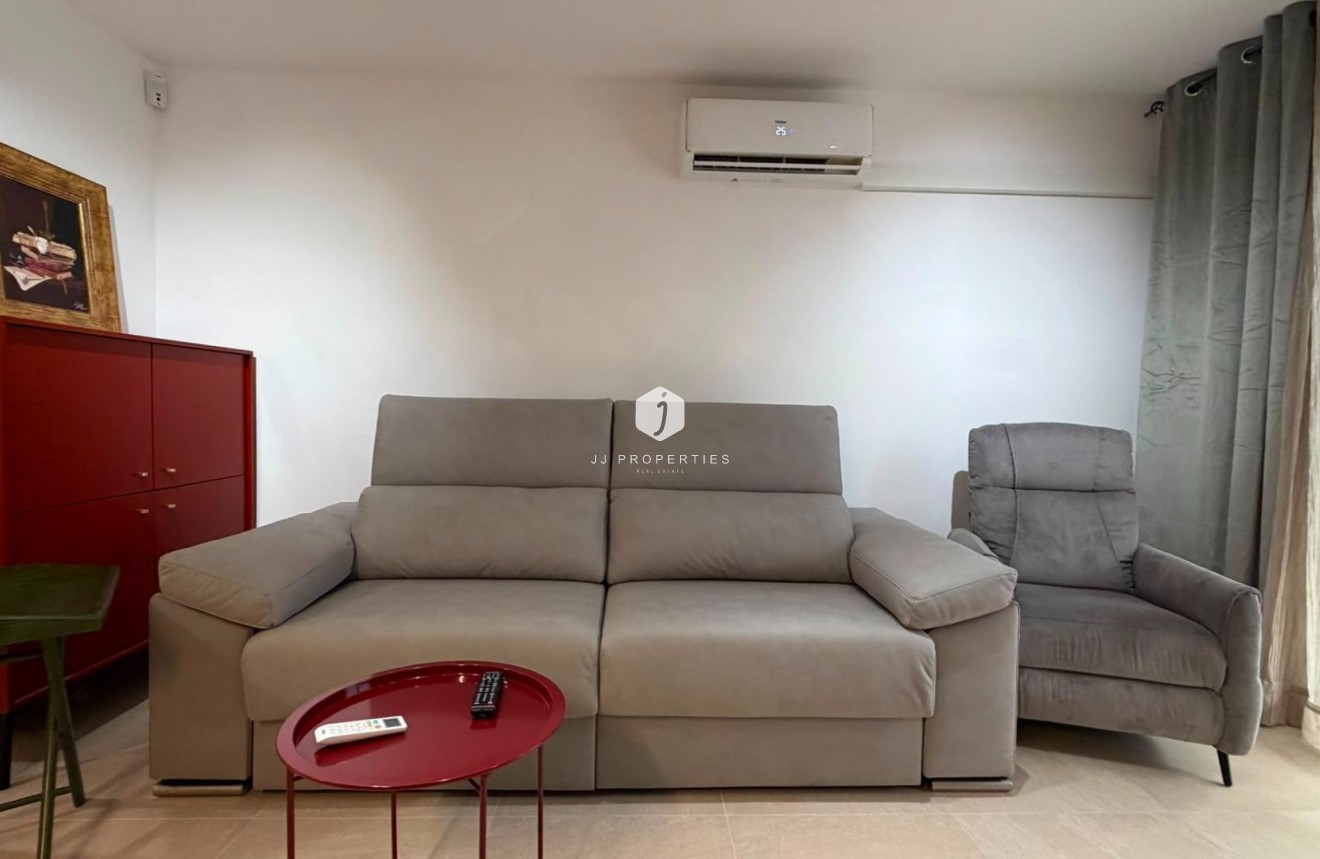 Resale - Apartment / flat -
Torrevieja - Playa del Cura