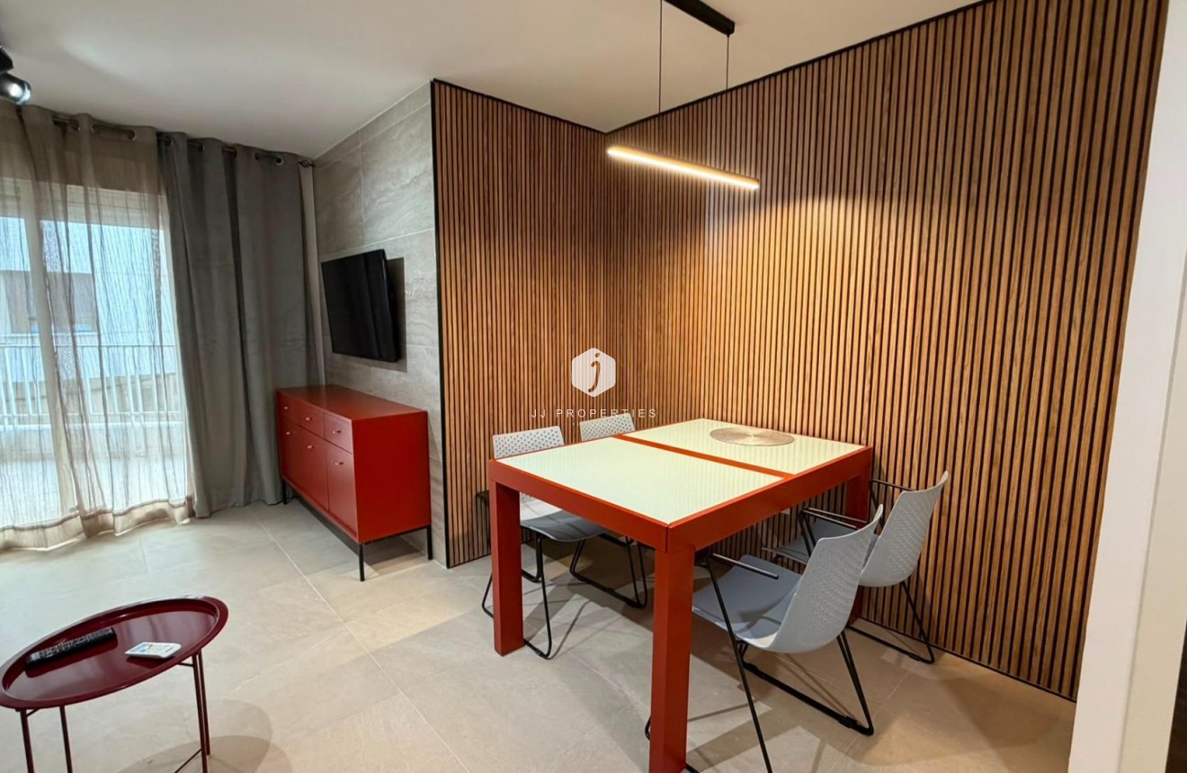 Resale - Apartment / flat -
Torrevieja - Playa del Cura