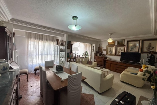 Aus zweiter Hand - Wohnung -
Torrevieja