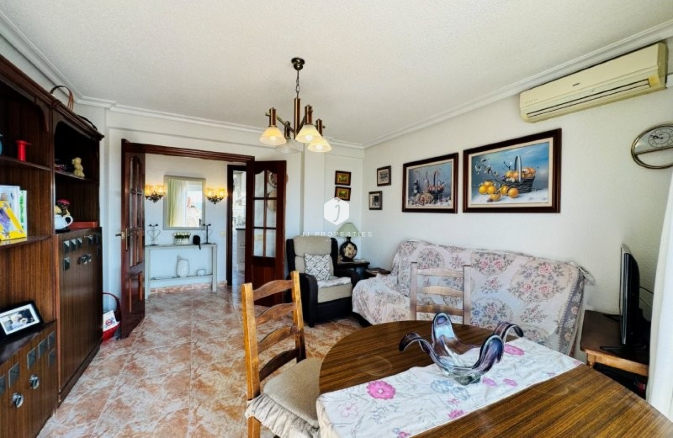 Resale - Apartment / flat -
La Mata - Costa Blanca
