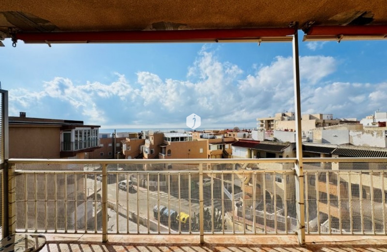 Resale - Apartment / flat -
La Mata - Costa Blanca