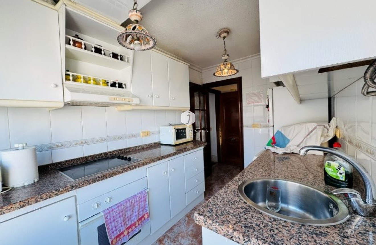 Resale - Apartment / flat -
La Mata - Costa Blanca