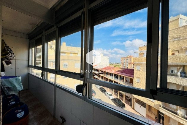Resale - Apartment / flat -
La Mata - Costa Blanca