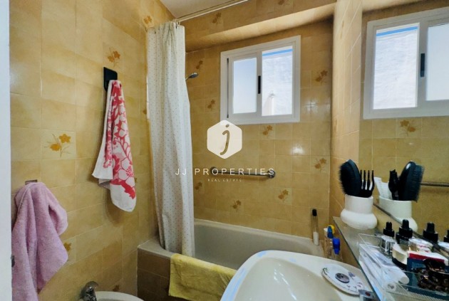 Resale - Apartment / flat -
La Mata - Costa Blanca