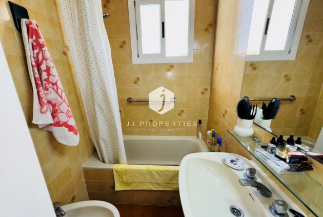 Resale - Apartment / flat -
La Mata - Costa Blanca