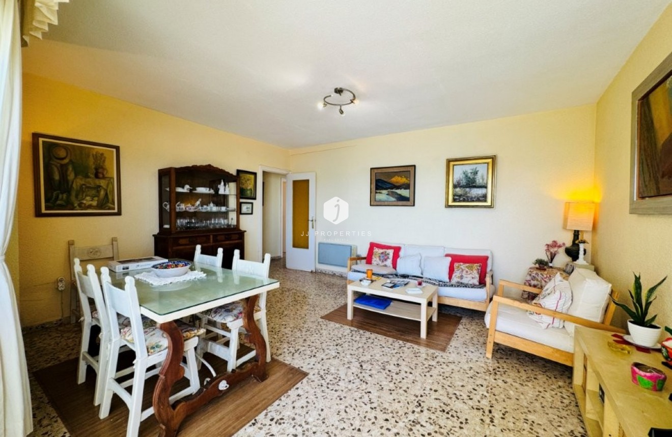 Resale - Apartment / flat -
La Mata - Costa Blanca