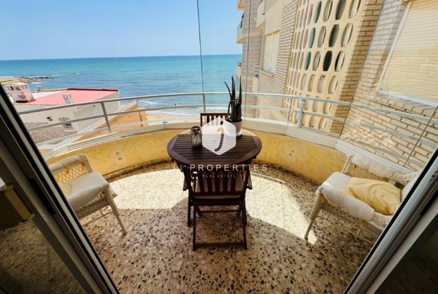 Resale - Apartment / flat -
La Mata - Costa Blanca