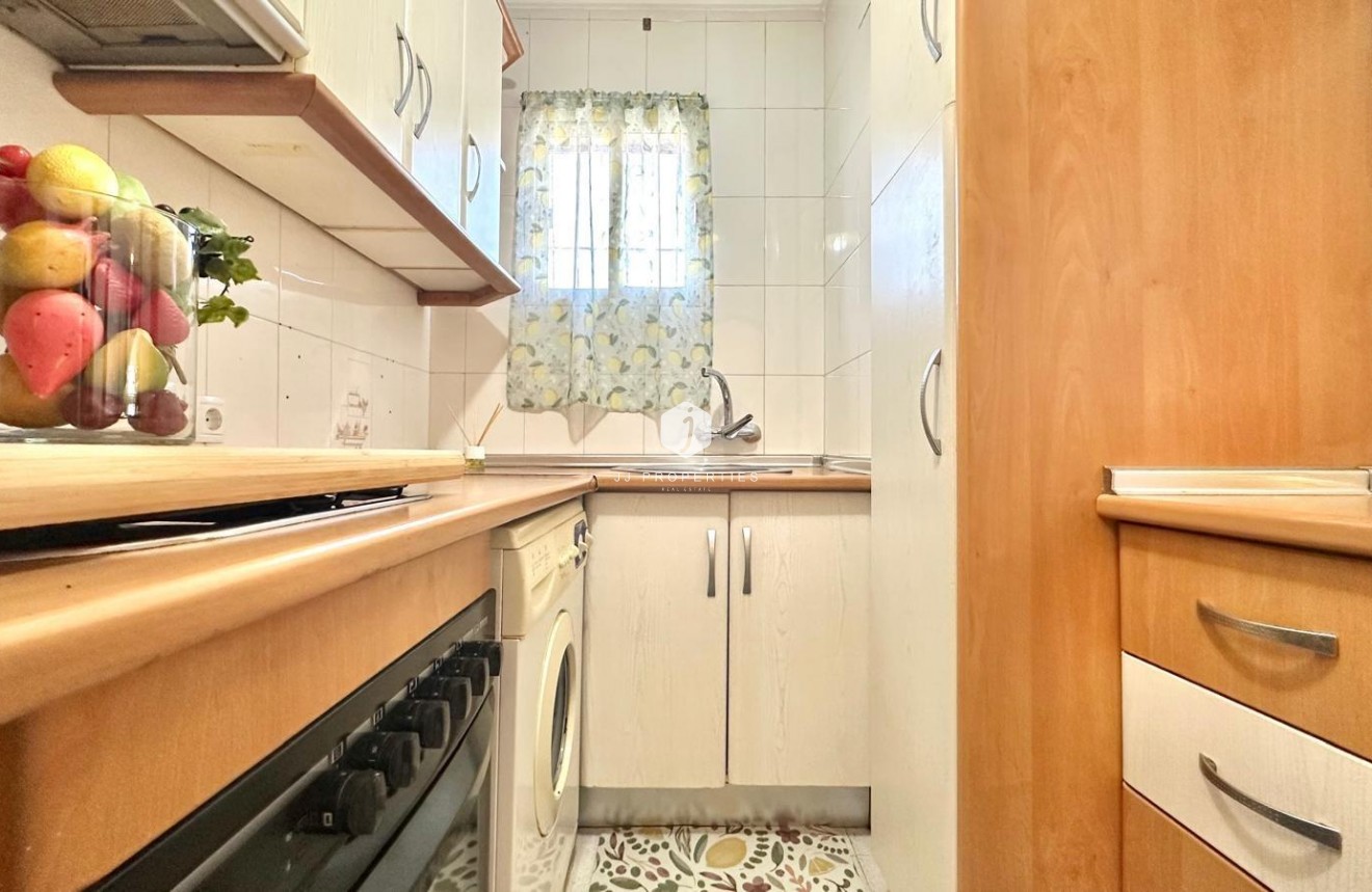 Z drugiej ręki - Mieszkanie w bloku -
Torrevieja - La Siesta - El Salado - Torreta