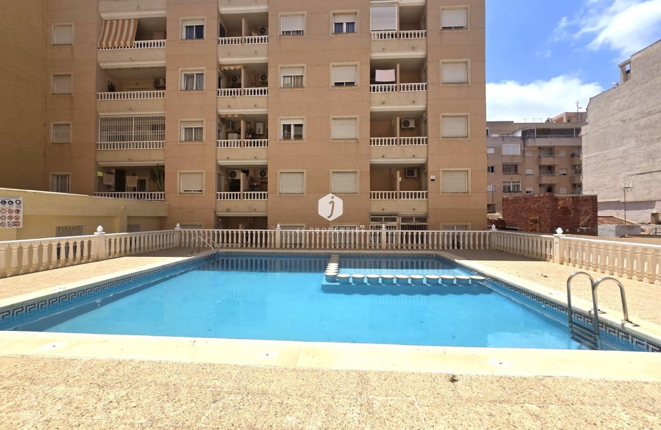 Aus zweiter Hand - Wohnung -
Torrevieja - Parque las naciones