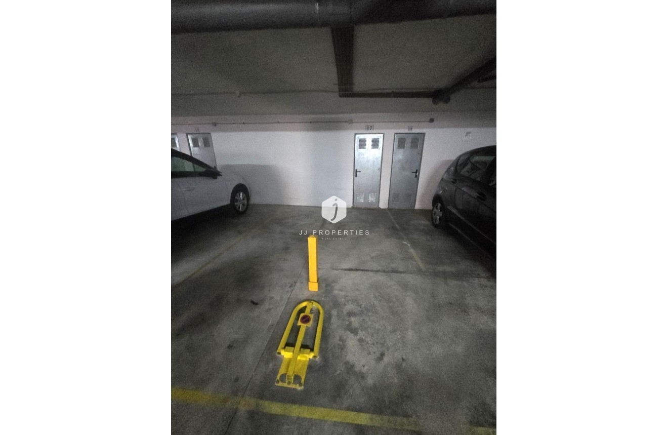 Aus zweiter Hand - Wohnung -
Torrevieja - Parque las naciones