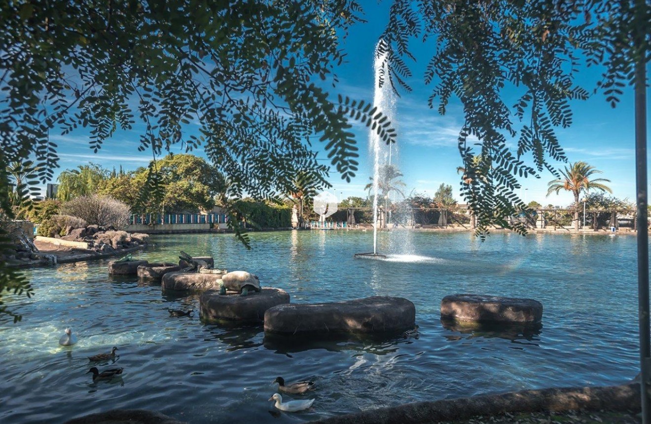 Aus zweiter Hand - Wohnung -
Torrevieja - Parque las naciones