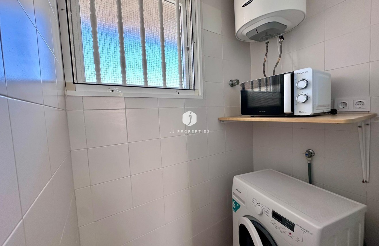 D'occasion - Appartement -
Torrevieja - Habaneras