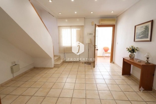 Resale - Chalet -
Torrevieja - Costa Blanca