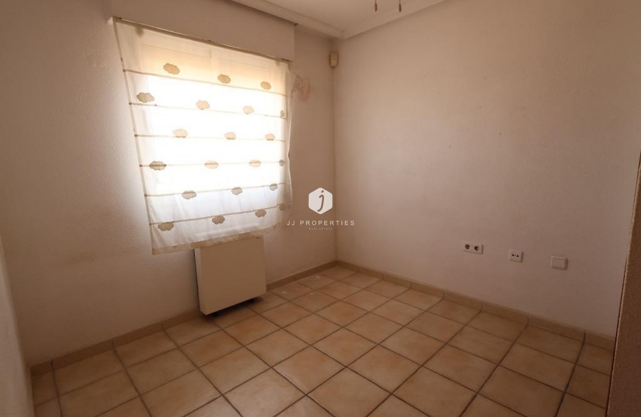 Resale - Chalet -
Torrevieja - Costa Blanca