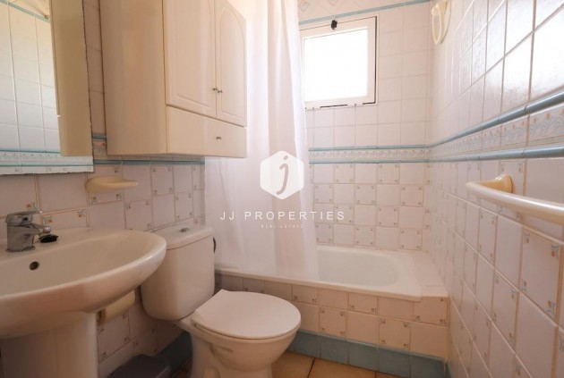 Resale - Chalet -
Torrevieja - Costa Blanca