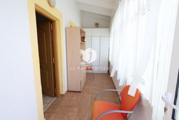 Resale - Chalet -
Torrevieja - Costa Blanca