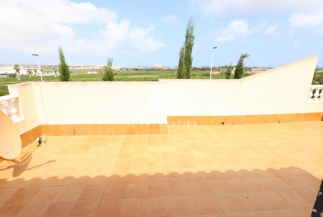 Resale - Chalet -
Torrevieja - Costa Blanca