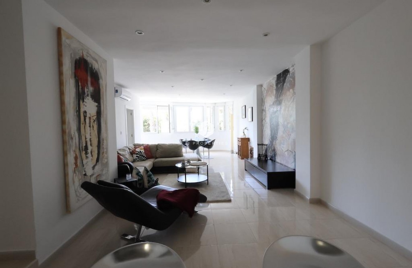 Segunda mano - Apartamento / piso -
Torrevieja - Costa Blanca